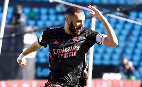 Nhìn Benzema liên tục tỏa sáng ở Real, Zidane tiếc nuối 1 điều…