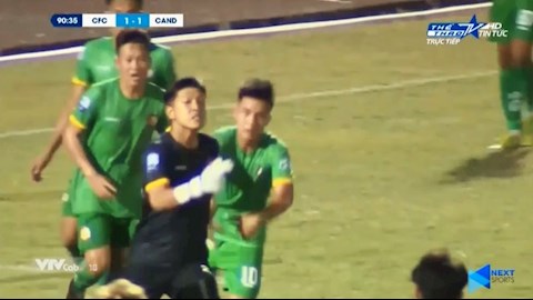 Truyền thông thế giới lên án pha ăn mừng khiêu khích của thủ môn Cần Thơ