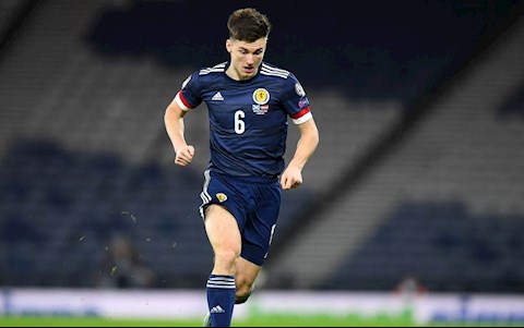 Màn trình diễn như thể Arjen Robben của Kieran Tierney