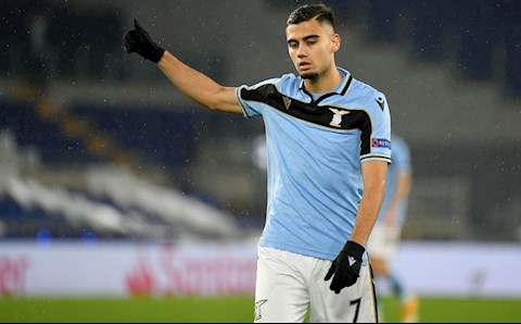 Lazio trả cục nợ lại cho MU