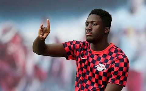 Giám đốc Leipzig phũ phàng, Liverpool hết cơ hội mua rẻ Konate