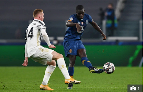 Porto từ chối mua đứt hậu vệ của Chelsea