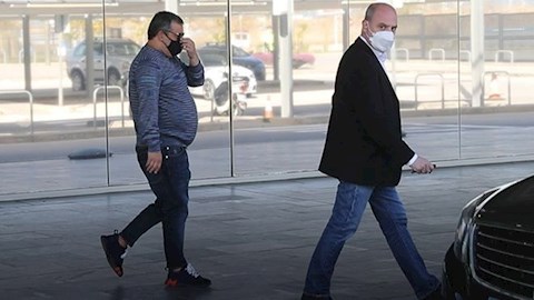 Sau Barca, bố và người đại diện Haaland lập tức gặp gỡ Real