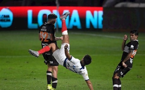 Mê đắm siêu phẩm xe đạp chổng ngược ở giải VĐQG Argentina