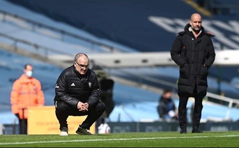 HLV Bielsa khiêm tốn sau khi bẻ gãy cỗ máy bất khả chiến bại của Pep Guardiola