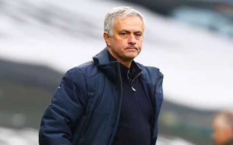 Tottenham nhắm HLV Wolves thay thế Mourinho