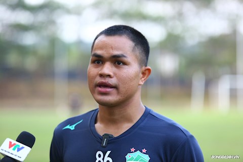 HAGL bất ngờ chia tay tiền vệ Dụng Quang Nho