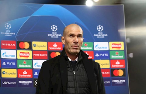 HLV Zinedine Zidane phát biểu bất ngờ trước 2 trận bán kết C1 với Chelsea