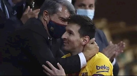 Chủ tịch Barca ra sức chèo kéo Messi trở lại 