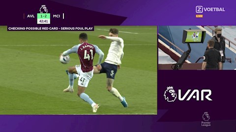 Cận cảnh tình huống khiến John Stones nhận thẻ đỏ đầu tiên ở EPL