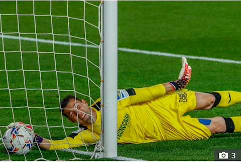 Khó tin với pha phản lưới ở trận Barca 5-2 Getafe