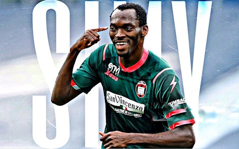 Tại Serie A có một chuyên gia săn bàn mang tên Simeon Nwankwo