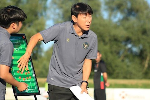 Cầu thủ Indonesia lười nhác, HLV Shin Tae Yong tức giận