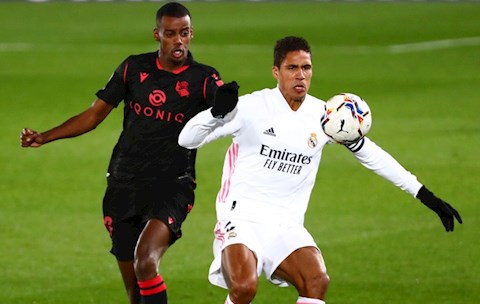 Varane lấp lửng về tương lai ở Real Madrid, Chelsea nhăm nhe vào cuộc