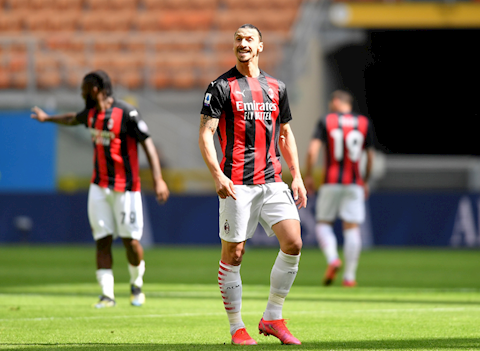 Hòa thất vọng, AC Milan giương cờ trắng trong cuộc đua vô địch Serie A