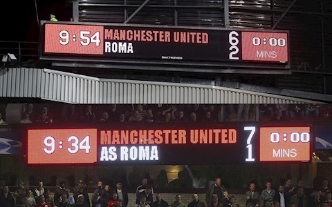 Link xem video MU vs Roma bán kết Europa League: Fan Lazio lại đươc phen chế nhạo.