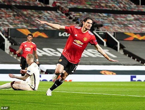 NÓNG: MU đón tin CỰC VUI từ Edinson Cavani