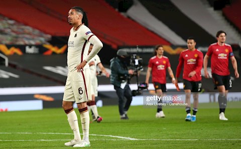 Chiêm ngưỡng màn trình diễn của ‘điệp viên’ Smalling trước Man United
