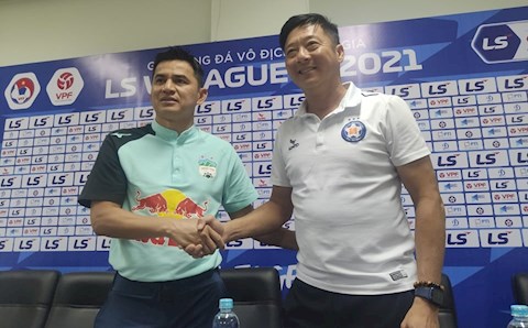 Lê Huỳnh Đức tái ngộ Kiatisuk ở vòng 11 V.League 2022