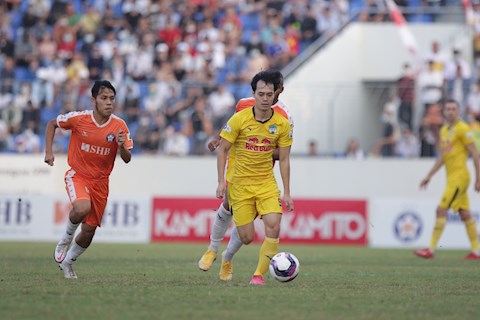 Lập siêu phẩm vào lưới SHB Đà Nẵng, Văn Toàn dẫn đầu cuộc đua Vua phá lưới