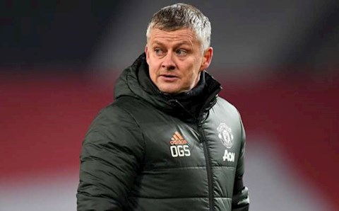 Solskjaer: Chúng tôi biếu Liverpool 2 bàn