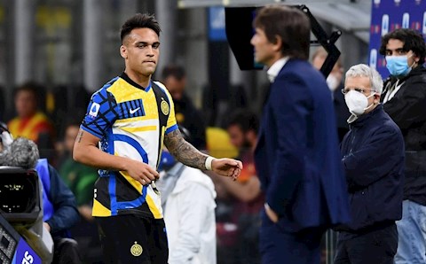 Lautaro Martinez và Antonio Conte chọn đấm bốc để giải quyết mâu thuẫn