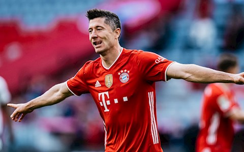 Robert Lewandowski: Công thức tạo nên một cỗ máy săn bàn