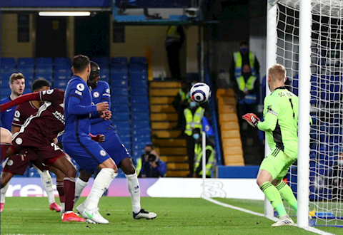 Chelsea sẽ lập kỷ lục muối mặt nếu vào top 4 mùa này