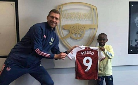 Arsenal khiến fan cười nghiêng ngả khi chiêu mộ Leo Messo
