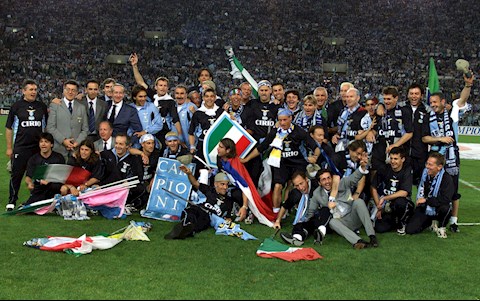 Lazio và Scudetto nghẹt thở 21 năm trước
