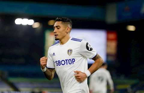 Ảo thuật gia của Leeds lên tiếng về khả năng đến MU hoặc Liverpool