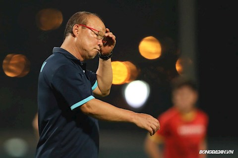 Người đại diện bác bỏ thông tin HLV Park Hang Seo sang Thái Lan