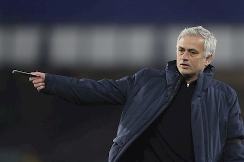 Chưa chính thức tiếp quản Roma, Mourinho đã mang tới lợi nhuận siêu khủng