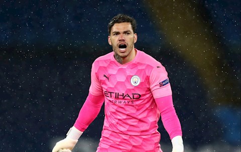 Ederson được ca ngợi sau đường kiến tạo đẳng cấp cho Mahrez