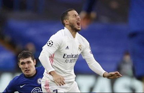 Tàng hình trước Chelsea, Hazard bị Real Madrid rao bán