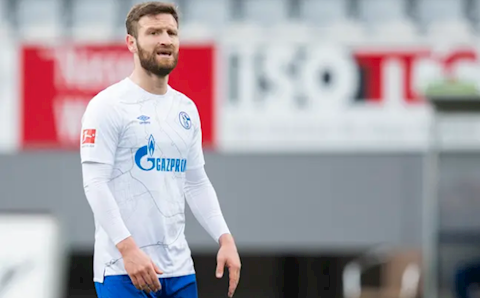 Cựu sao Arsenal nhận giải Mâm xôi vàng của Bundesliga