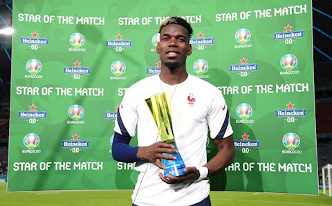 Nhẹ nhàng giật giải hay nhất trận, Pogba ca ngợi đồng đội