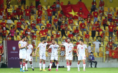 VIDEO: Tấn Trường phạm lỗi, UAE ghi bàn thứ hai vào lưới ĐT Việt Nam trên chấm 11m