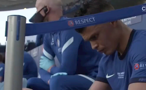 Video giờ mới được công bố: Thiago Silva run lẩy bẩy, thay HLV Tuchel chỉ đạo Chelsea