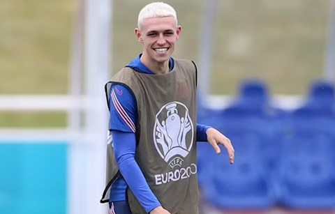 Phil Foden ra yêu cầu khó cho các đồng đội nếu vô địch EURO 2020