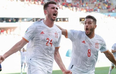 Tin được không: Aymeric Laporte cũng biết múa quạt