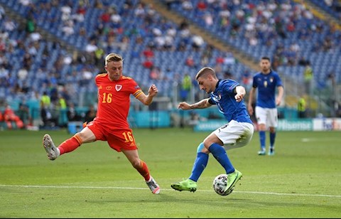 HLV Roberto Mancini đau đầu với Marco Verratti