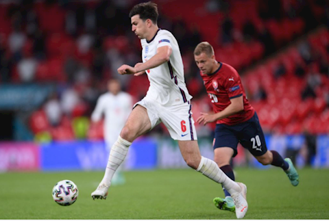 Harry Maguire bất ngờ được so sánh với trung vệ huyền thoại của ĐT Brazil