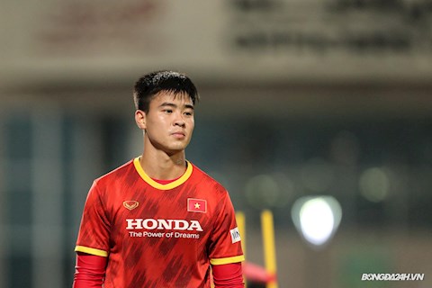 Trưởng ban trọng tài VFF giải thích lý do Duy Mạnh phải nhận thẻ vàng thứ hai