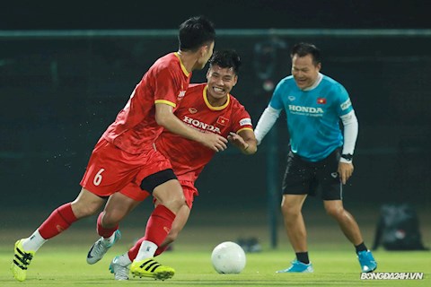 Vũ Văn Thanh bỏ dở bài tập vì bị đau