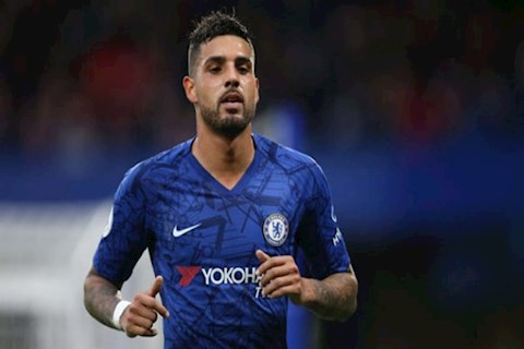 Chelsea gặp khó ở thương vụ Emerson