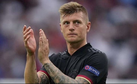 Cựu chủ tịch Bayern: “Kroos không còn phù hợp với bóng đá ngày nay”