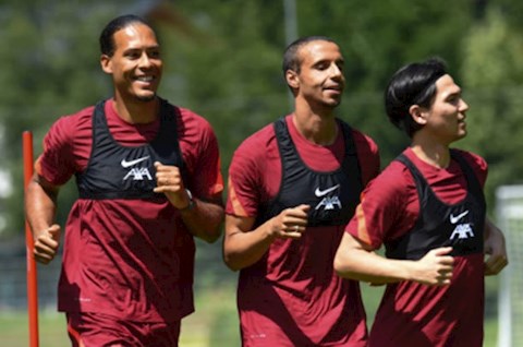 HLV Jurgen Klopp tiết lộ thể trạng của Van Dijk và Gomez