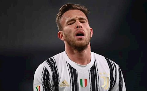 Phẫu thuật đầu gối, sao Juventus ngồi ngoài 2 tháng