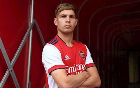 Hậu ký hợp đồng mới, sao trẻ mơ tiếp bước các huyền thoại Arsenal